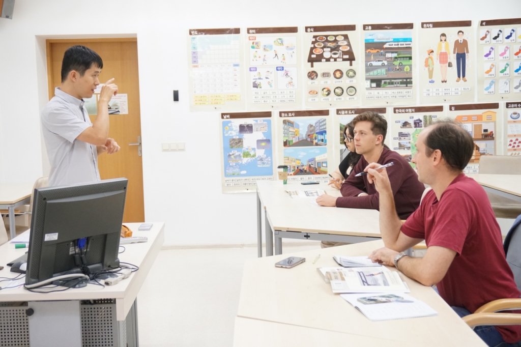 리투아니아 빌뉴스에 있는 세종학당 수업 모습/사진제공=세종학당재단