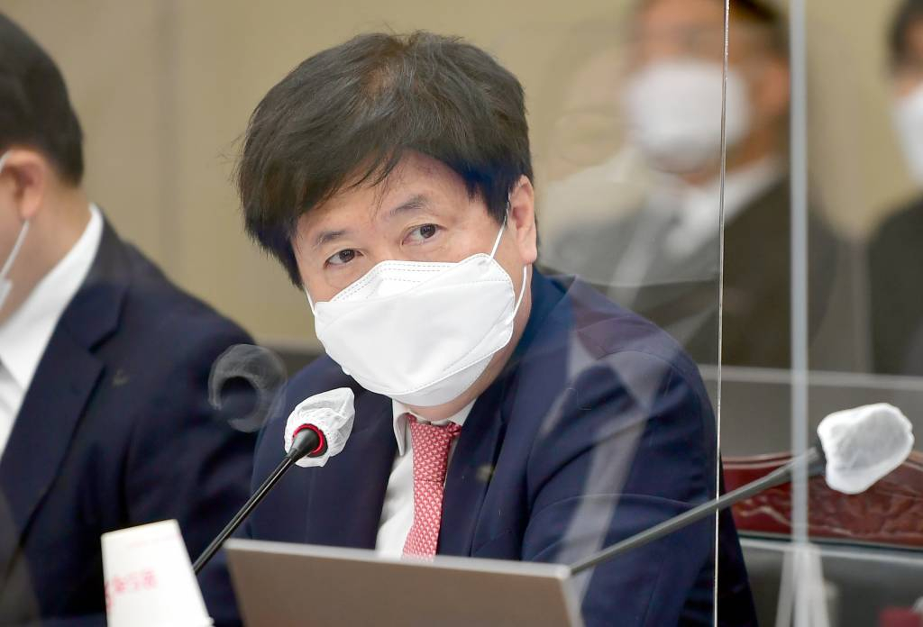 이달 18일 오전 광주 북구 광주국세청에서 국회 기획재정위원회가 광주지방국세청·한국은행광주전남·목포본부에 대한 현장 국정감사를 실시하고 있는 가운데 국민의힘 유경준 의원이 질의를 하고 있다. / 사진제공=뉴시스