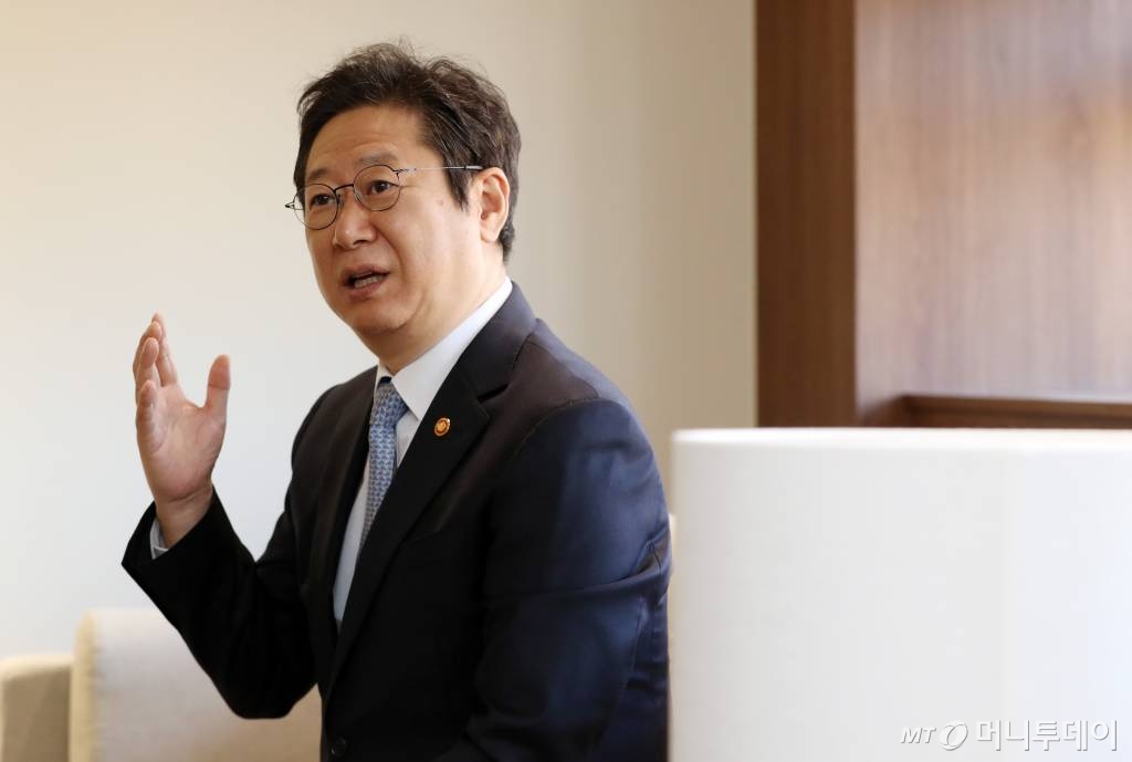 황희 문화체육관광부 장관 인터뷰 /사진=김휘선 기자 hwijpg@