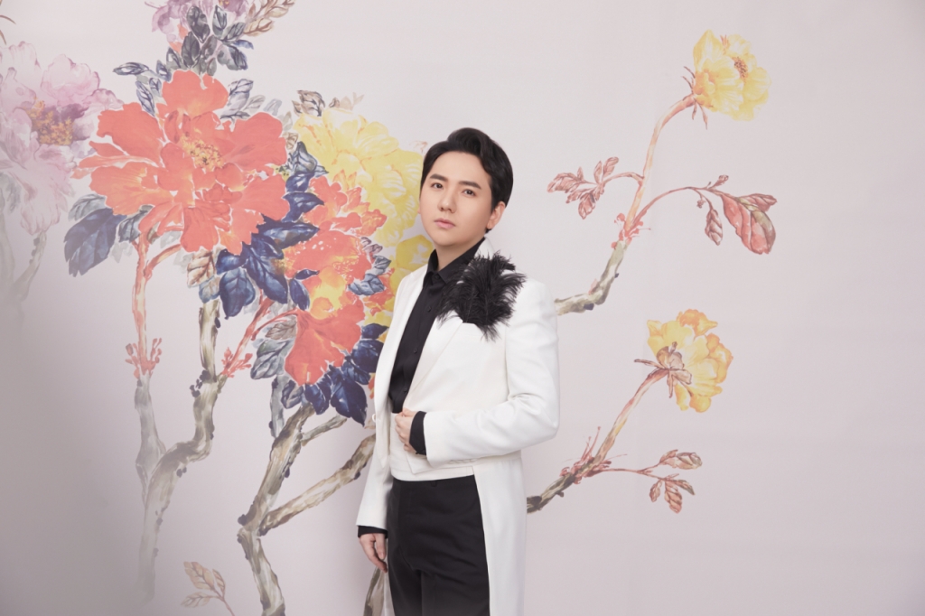 최근 7집을 낸 데뷔 23년 차 팝페라 테너 임형주. /사진제공=디지엔콤