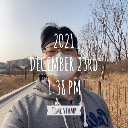 첫번째 사진과 같은 사진이 아니다. 이런 표정을 그만 짓고 싶었다./사진=그래도 뛰고 있는 남형도 기자.