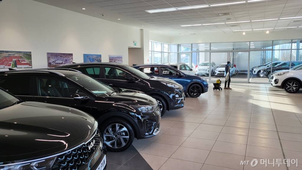 GWR 기아 매장 내부/사진=이강준 기자