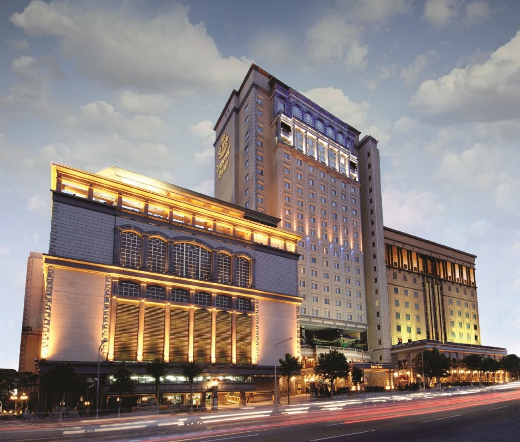 단독]강남 임피리얼팰리스도 불꺼졌다…직원들 무급휴직 - 머니투데이