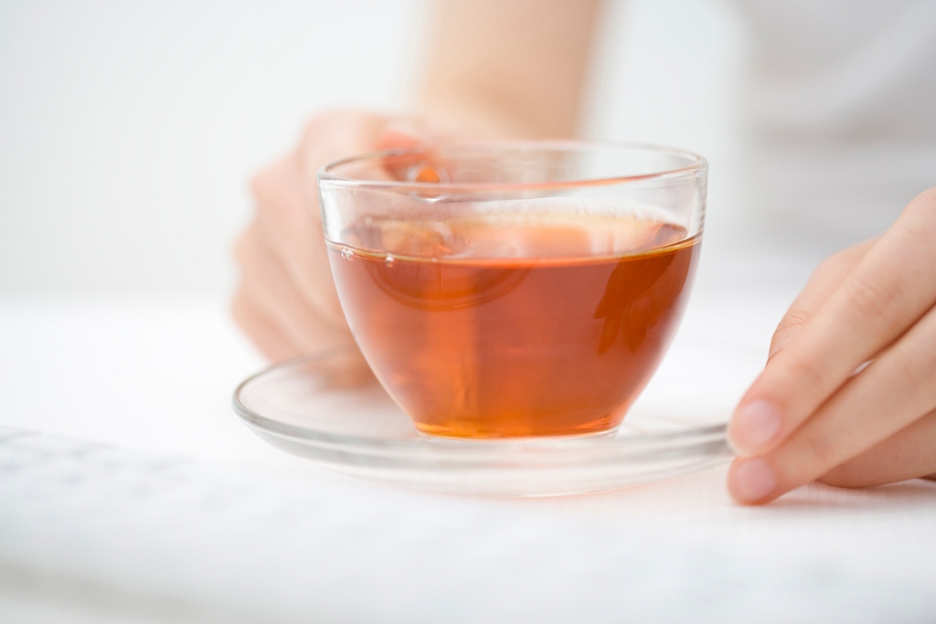 생수 대신 마실 수 있는 둥글레차, 보리차, 현미차도 좋은 대안이 될 수 있다./사진=이미지투데이