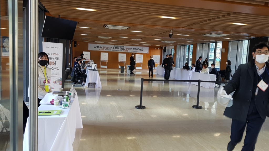 베이징 주중한국대사관 1층 다목적홀 내 투표장. /사진=김지산 특파원