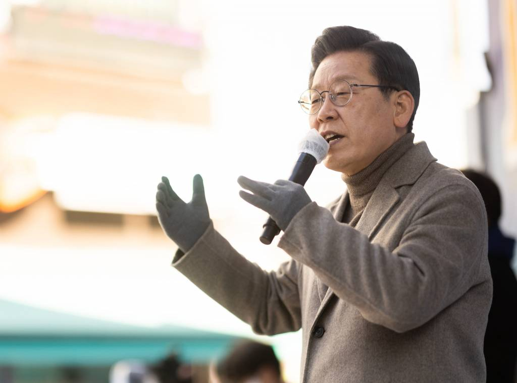 이재명 더불어민주당 대선후보가 이달 24일 오후 강원도 원주 중앙로 문화의거리에서 유세를 하고 있다. / 사진제공=뉴시스