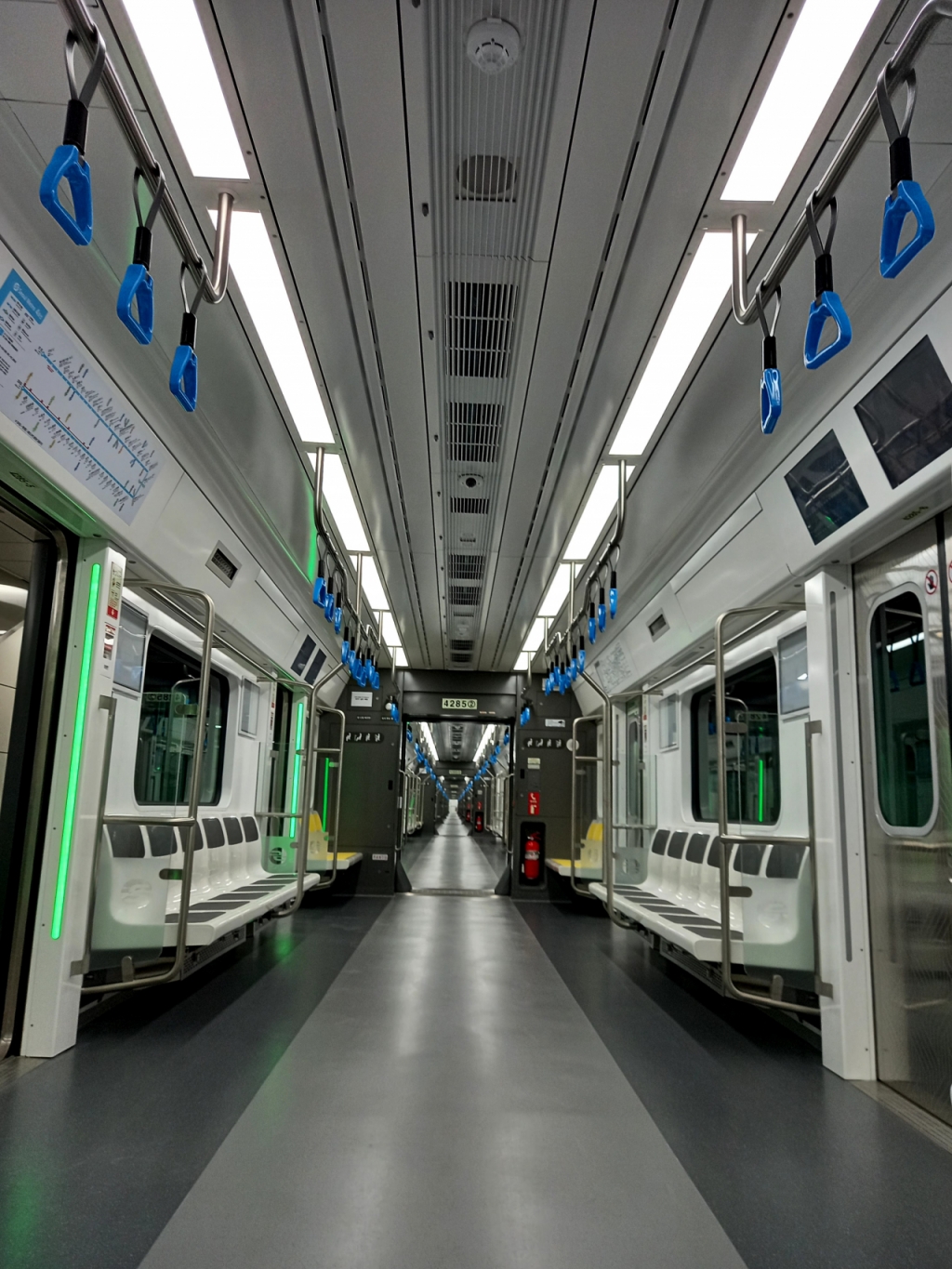 진접선 열차 내부