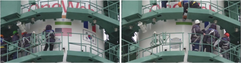 6개국 국기를 지우기 전(왼쪽)과 태극기를 지우기 위해 작업자들이 모인 모습(오른쪽). / 사진=트위터