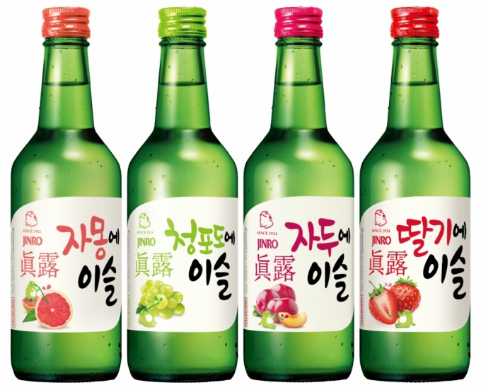 하이트진로 중국 수출용 과일소주/사진= 하이트진로