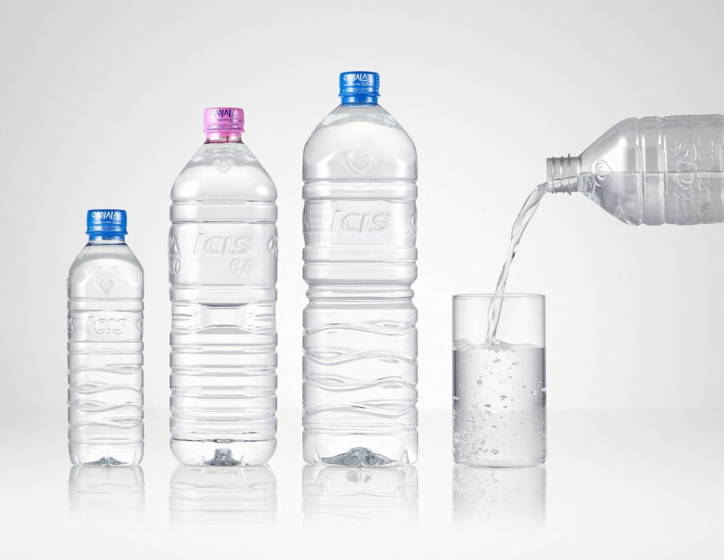 롯데칠성음료의 아이시스8.0 에코./사진제공=롯데칠성음료