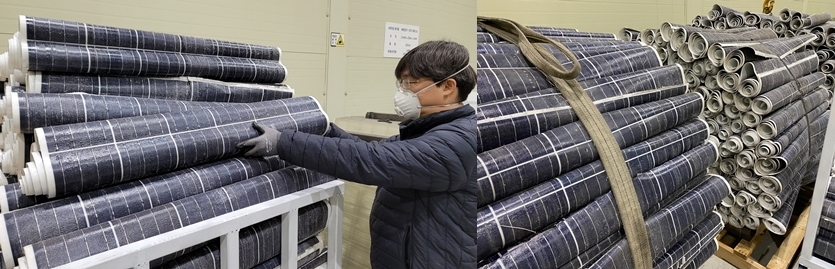 태양광 모듈 내 유리 박리된 샌드위치 이미지/원광에스앤티