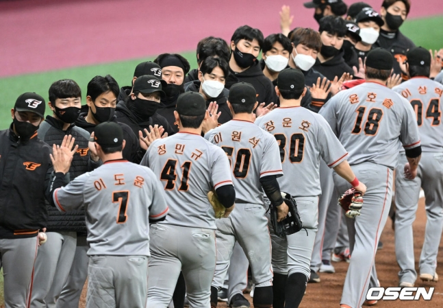 한화 선수단의 모습.