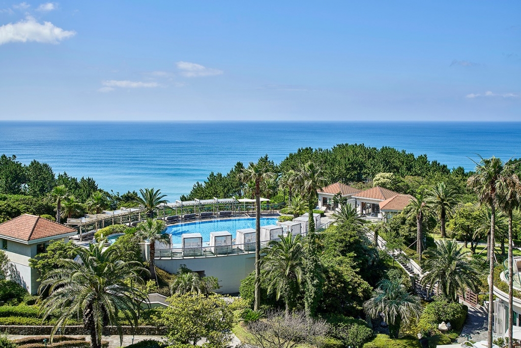 제주신라호텔 어덜트풀. /사진제공=호텔신라