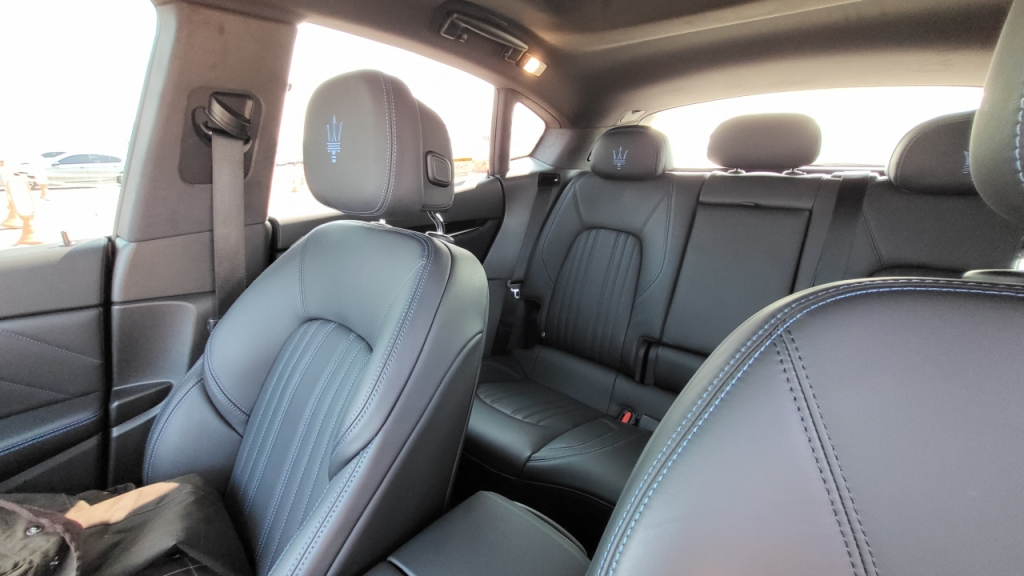 마세라티 르반떼 GT 하이브리드 내부/사진=이강준 기자