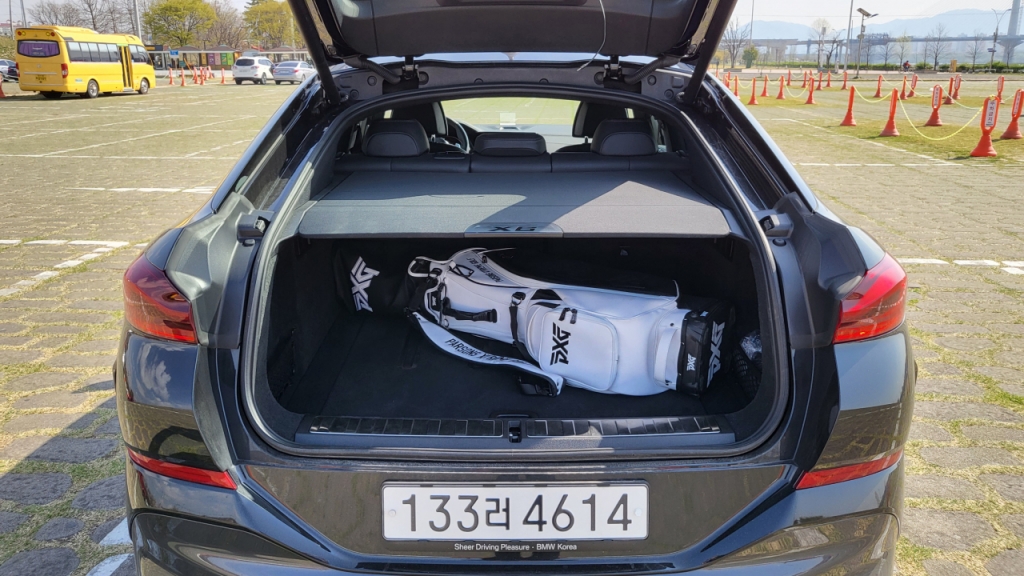 BMW X6 M50i/사진=이강준 기자