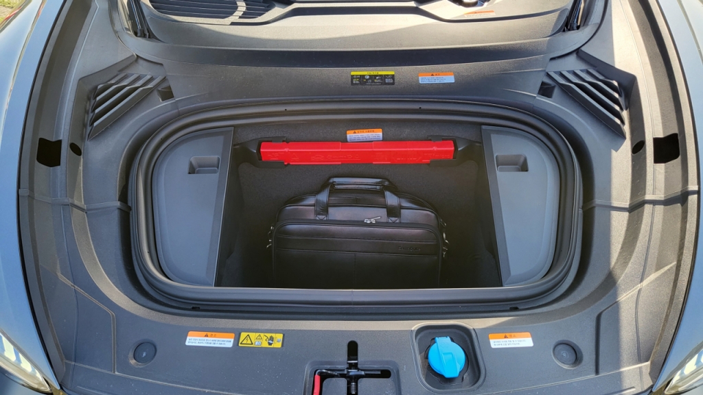 아우디 RS e-트론 GT의 프렁크/사진=이강준 기자