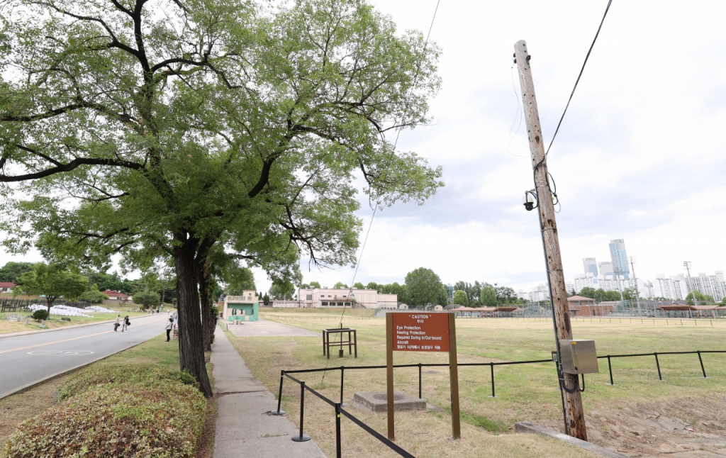 용산공원 내 목조전신주. /사진제공=국토부