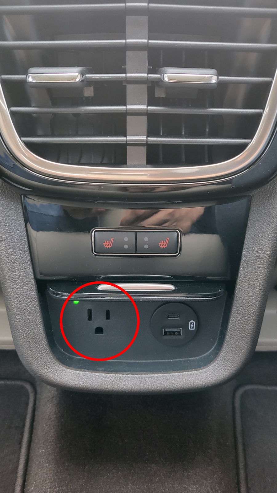 링컨 노틸러스 202A의 110V 플러그/사진=이강준 기자