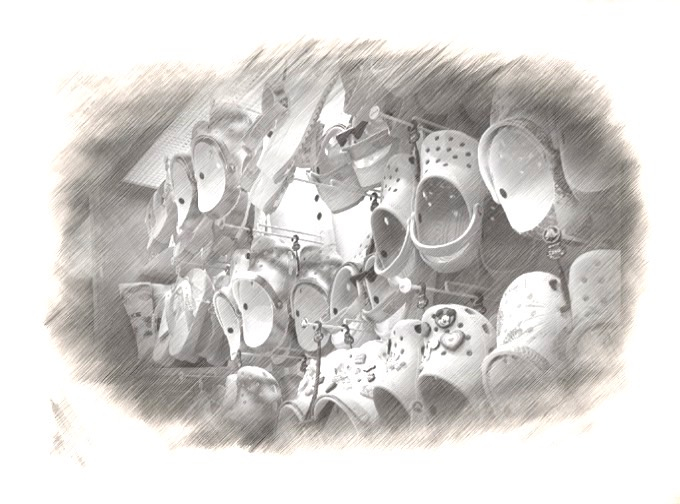 아이가 사고 싶다고 해서 들어간 신발 매장에 걸려 있는 신발들./사진=대한아동학대방지협회