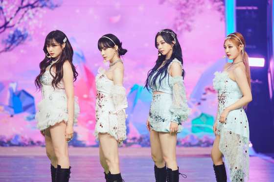 (서울=뉴스1) = 에스파 지젤, 윈터, 카리나, 닝닝이 31일 오후 경기도 일산 MBC드림센터에서 열린 '2021 MBC 가요대제전'에서 멋진 무대를 펼치고 있다. (MBC 제공) 2022.1.1/뉴스1  