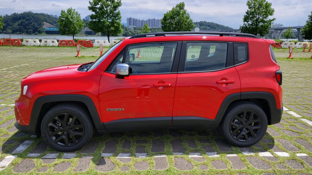 신형 레니게이드 1.3 리미티드/사진=이강준 기자