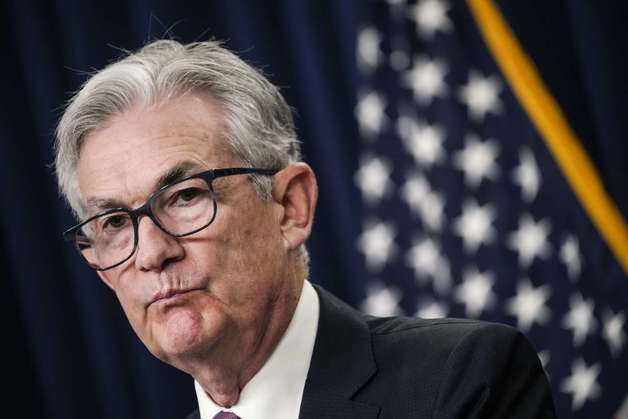 제롬 파월 미국 연방준비제도(Fed·연준) 의장이 7월 27일(현지시간) 워싱턴의 FOMC 정례회의에서 기준금리를 지난 달에 이어 또다시 0.75%포인트 인상한 뒤 가진 기자회견서 "현재 미국이 경기침체 상태라고 생각하지 않는다. 9월 회의에서도 이례적인 큰 폭의 금리인상이 적절할 수도 있을 것"이라고 밝히고 있다.  /AFPBBNews=뉴스1