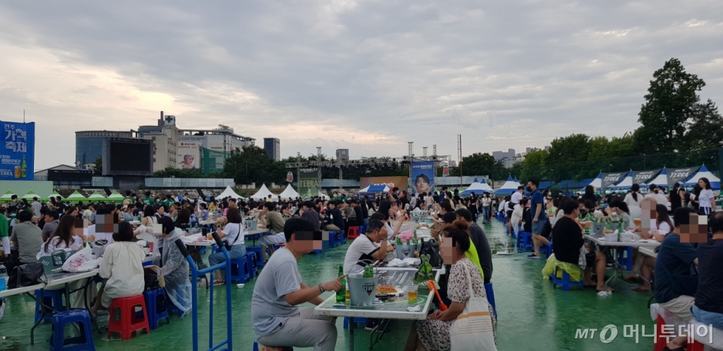 13일 전주가맥축제 행사장 모습/사진= 박미주 기자