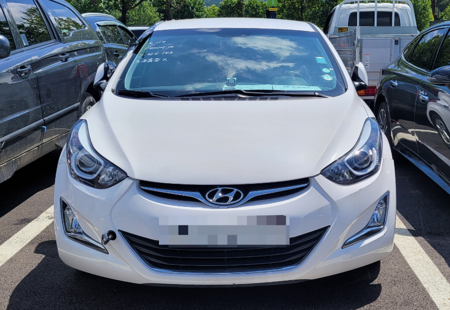 서울 강남구에 사는 양모씨(67)의 차량. 수도권에 기록적 폭우가 내린 지난 8일 이 차는 운행중 침수 피해를 입었다./사진=김도균 기자