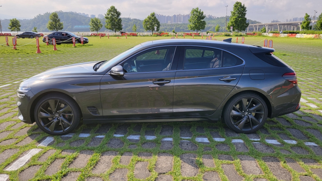 제네시스 G70 슈팅 브레이크/사진=이강준 기자