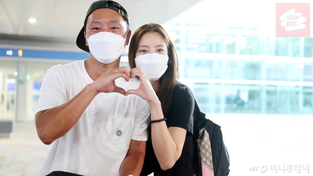 가수 손담비, 이규혁 스피드스케이팅 감독. 2022.0528 /사진=임성균 기자 tjdrbs23@