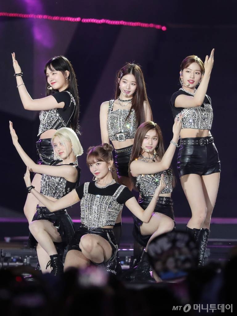 걸그룹 아이브가 18일 오후 서울 송파구 잠실 올림픽주경기장에서 진행된 '2022 드림콘서트'에 참석해 멋진 무대를 선보이고 있다. 2022.06.18 /사진=김창현 기자 chmt@