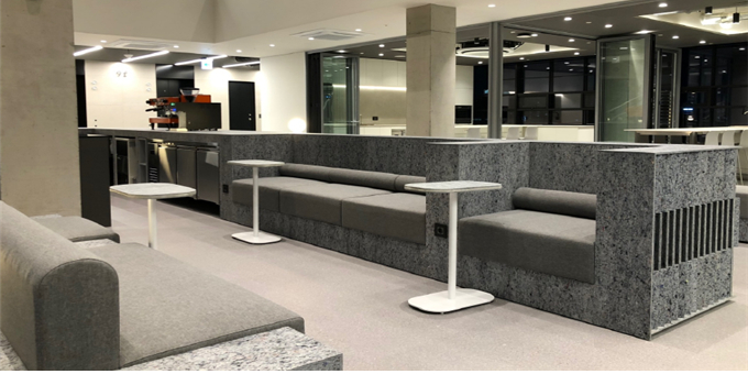 세진플러스의 소재로 만들어진 성수동 공유오피스 라운지 벽체, 서랍, 선반 등 내장재/사진=세진플러스