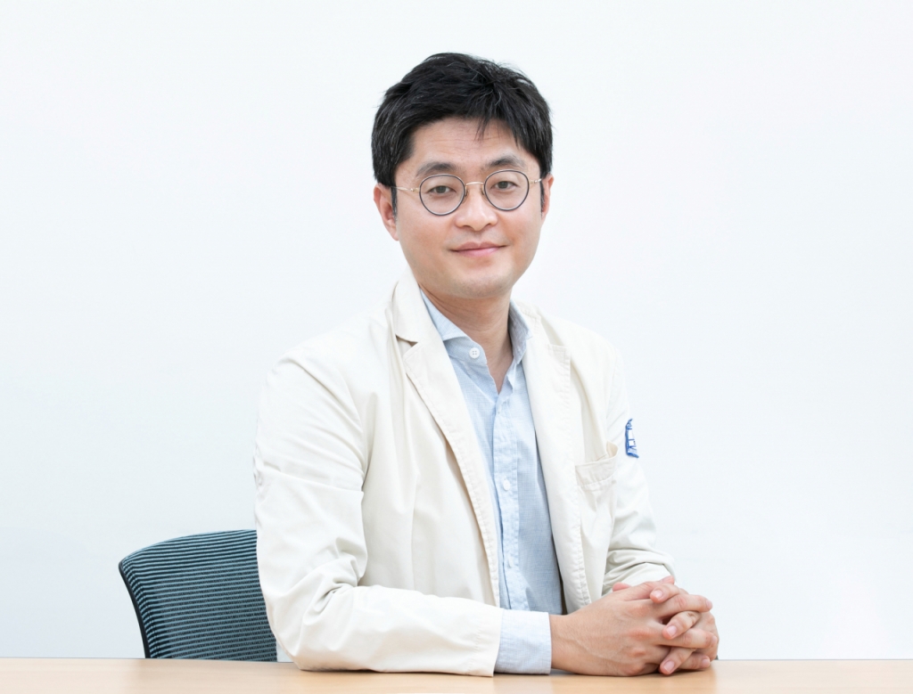 김인호 서울성모병원 종양내과 교수가 위암 생존율과 병기별 치료 방법을 주제로 머니투데이와 인터뷰를 진행했다./사진=이창섭 기자