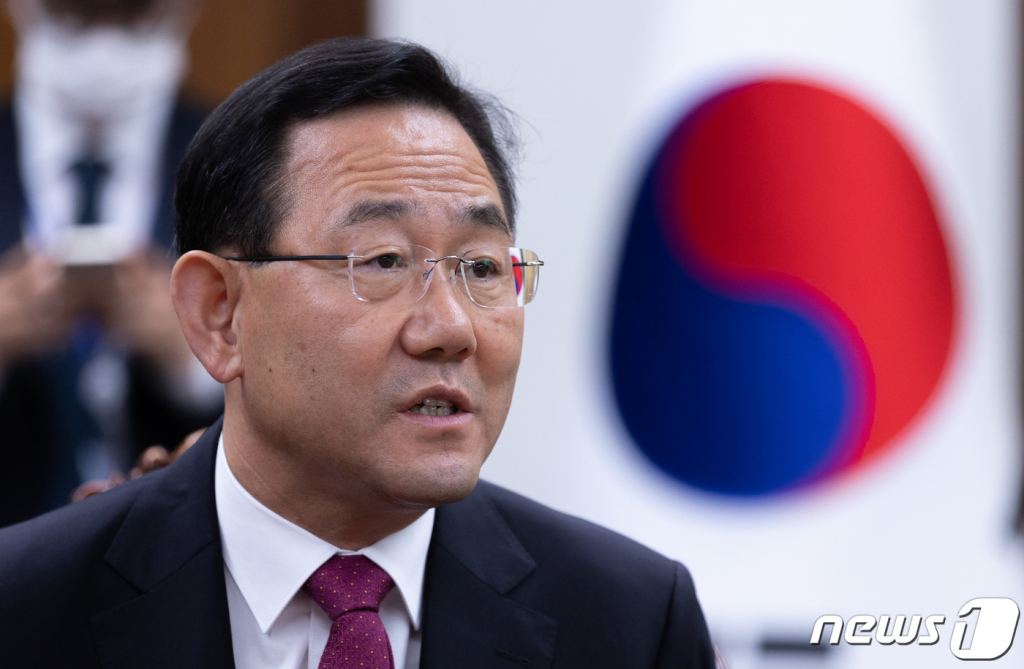 주호영 국민의힘 원내대표가 21일 오후 서울 여의도 국회에서 열린 국회의장 주재 교섭단체 원내대표 주례회동에서 발언을 하고 있다. /사진=뉴스1.