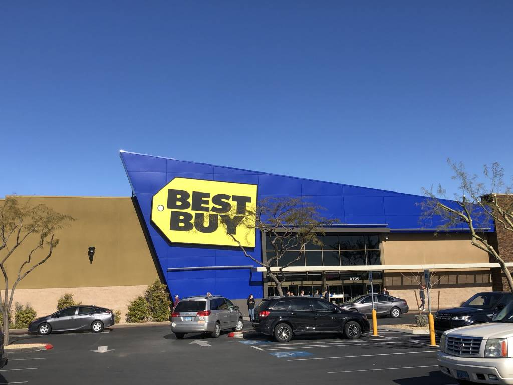 9일(현지시간) 미국 라스베이거스에 위치한 가전제품 매장 베스트바이의 LG전자 전시장이 77인치 올레드 TV를 비롯한 주요 제품들이 전시돼 있다. 2020.1.9/뉴스1 ⓒ 뉴스1 주성호 기자