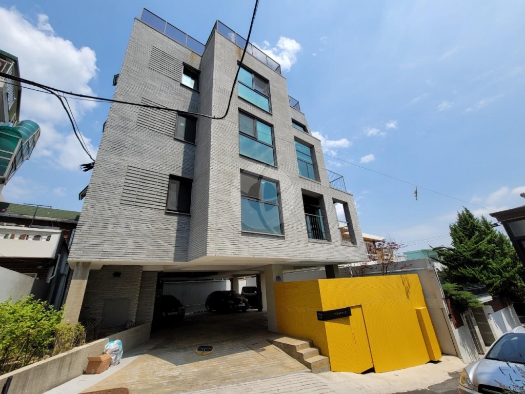 이효리가 최근 매입한 서울 중구 신당동 건물. 