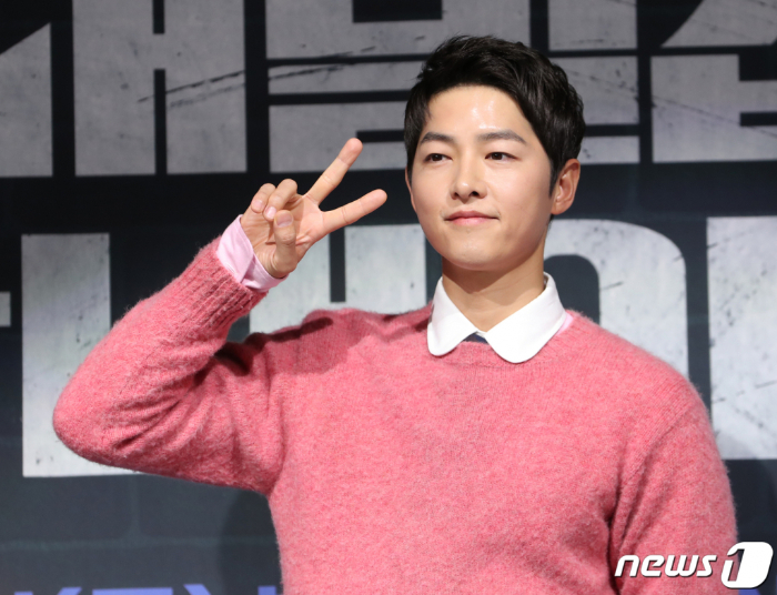 (서울=뉴스1) 권현진 기자 = 배우 송중기. 2022.11.17/뉴스1 Copyright ? 뉴스1. All rights reserved. 무단 전재 및 재배포 금지.