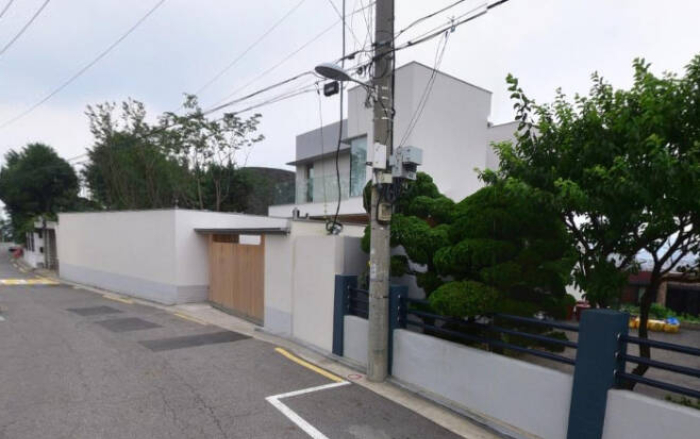 송중기가 보유한 서울 이태원동 단독주택. /사진=네이버 로드뷰