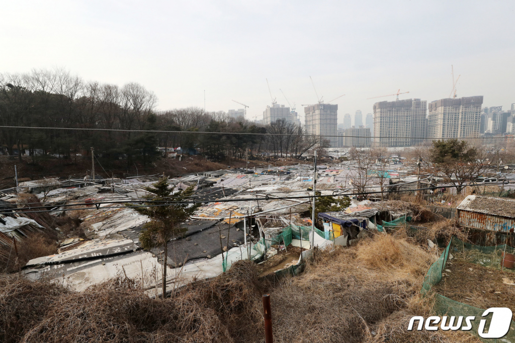 서울 판자촌 '구룡마을' 고밀개발 논의…3600가구 대단지로 - 머니투데이