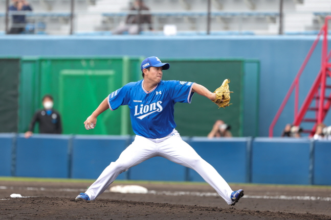2번째 투수로 등판해 투구를 하고 있는 양창섭. /사진=삼성 라이온즈