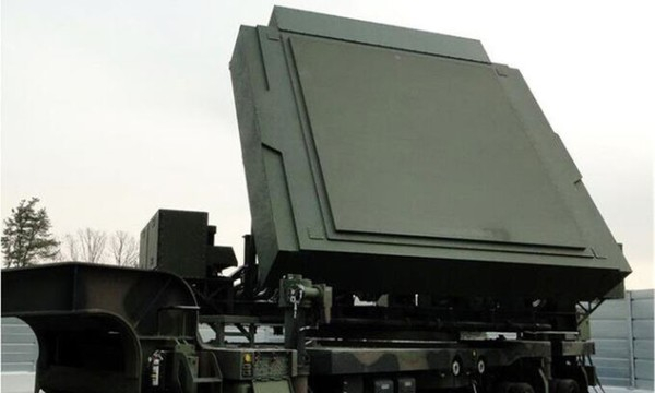 L-SAM에 장착되는 다기능레이더(MFR) 시제품. /사진제공=방위사업청