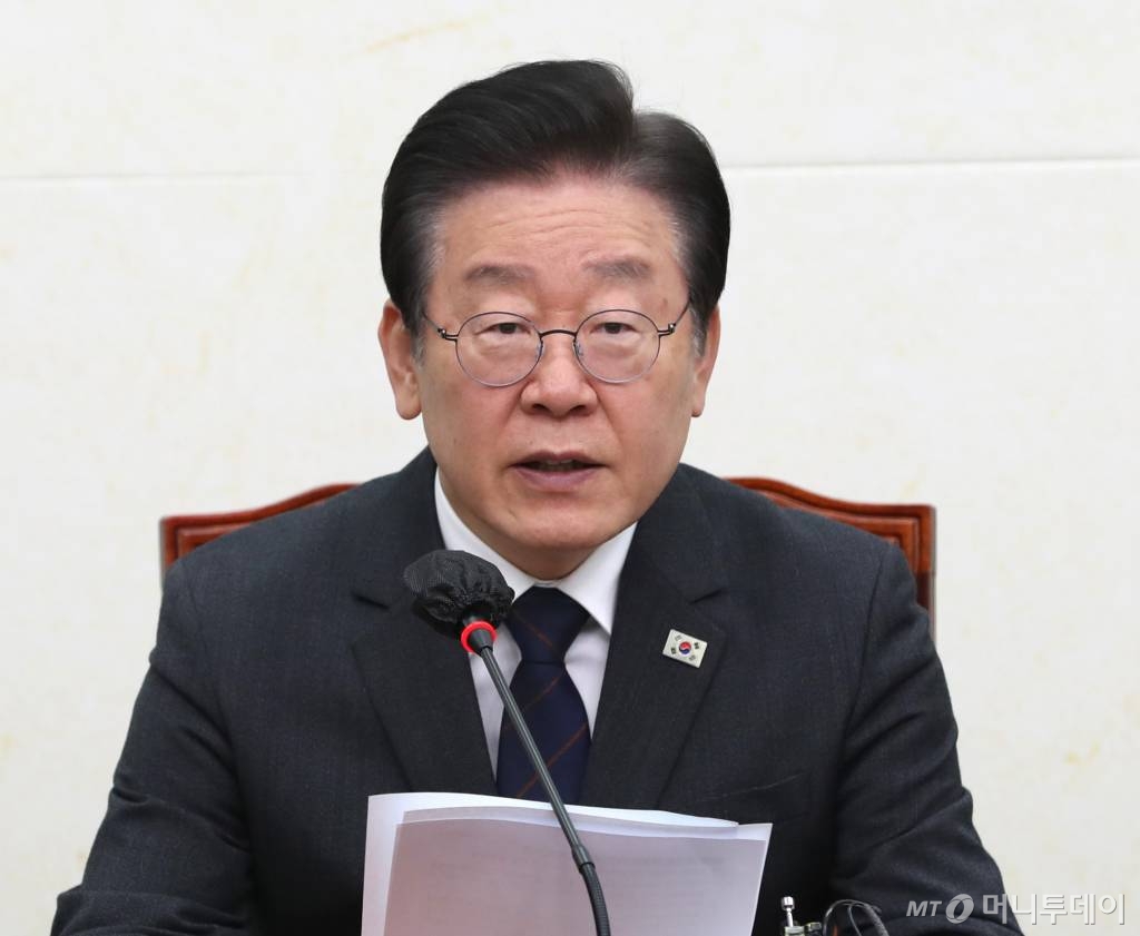 이재명 더불어민주당 대표가 22일 오전 서울 여의도 국회에서 열린 최고위원회의에서 발언하고 있다. /사진=뉴시스