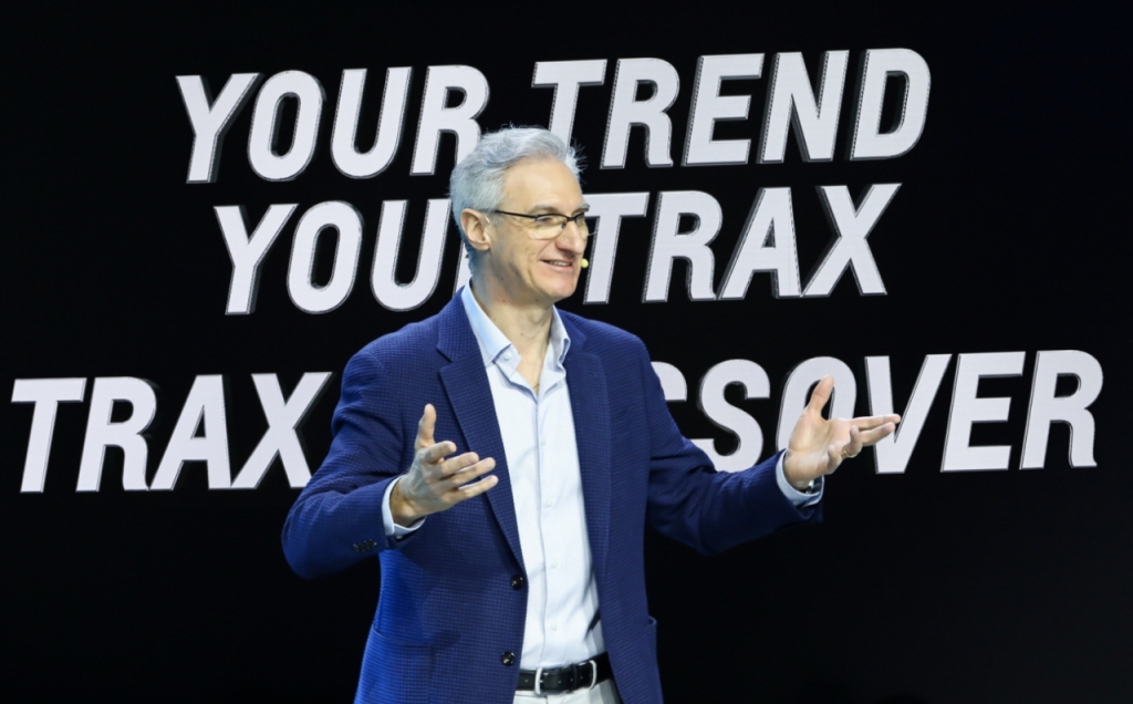 로베르토 렘펠 GM 한국사업장 사장이 22일 오전 11시 일산 킨텍스에서 쉐보레 트랙스의 완전변경(풀체인지) 모델 '쉐보레 트랙스 크로스오버'를 소개하고 있다/사진제공=GM 한국사업장