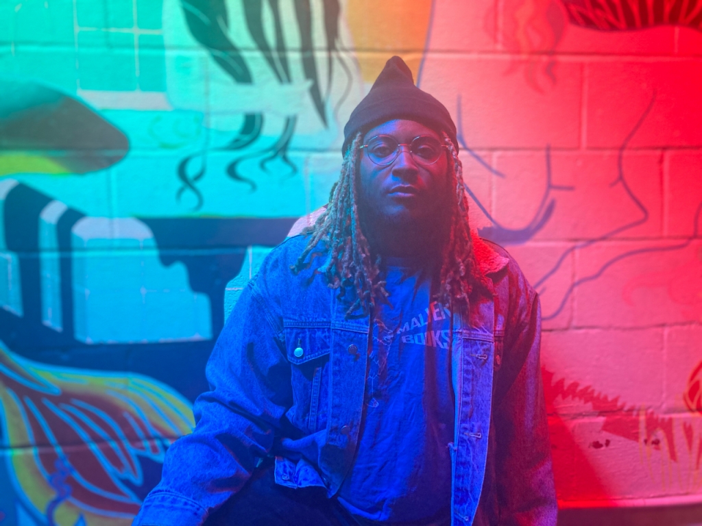 시인 KB 브루킨스 /사진=Kale Garcia