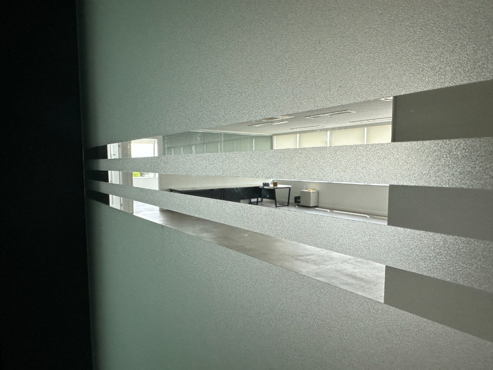 오전 11시 서울시 성수동에 위치한 또다른 콘텐츠 제작사. A 법인과 마찬가지로 라 씨 일당이 이사로 참여하고 있었다. 이날 문은 굳게 닫혀 있었다. /사진=김창현 기자. 