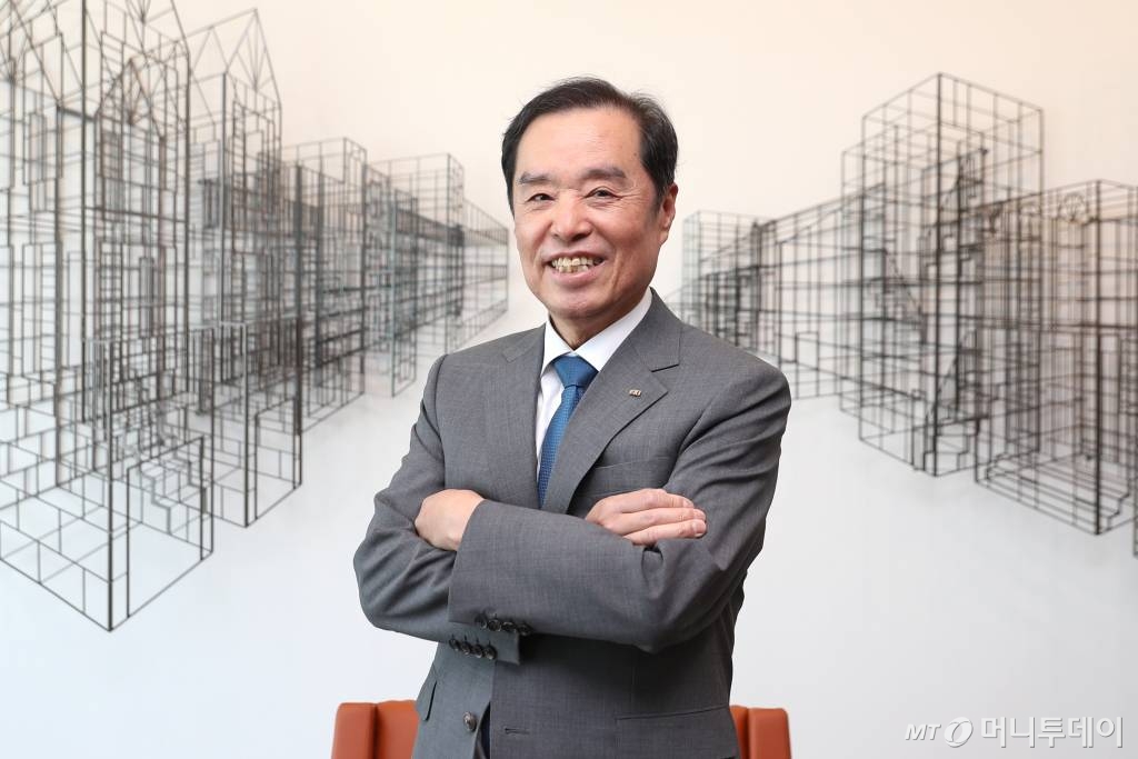 김병준 전국경제인연합회 회장직무대행 인터뷰 /사진=이기범 기자 leekb@