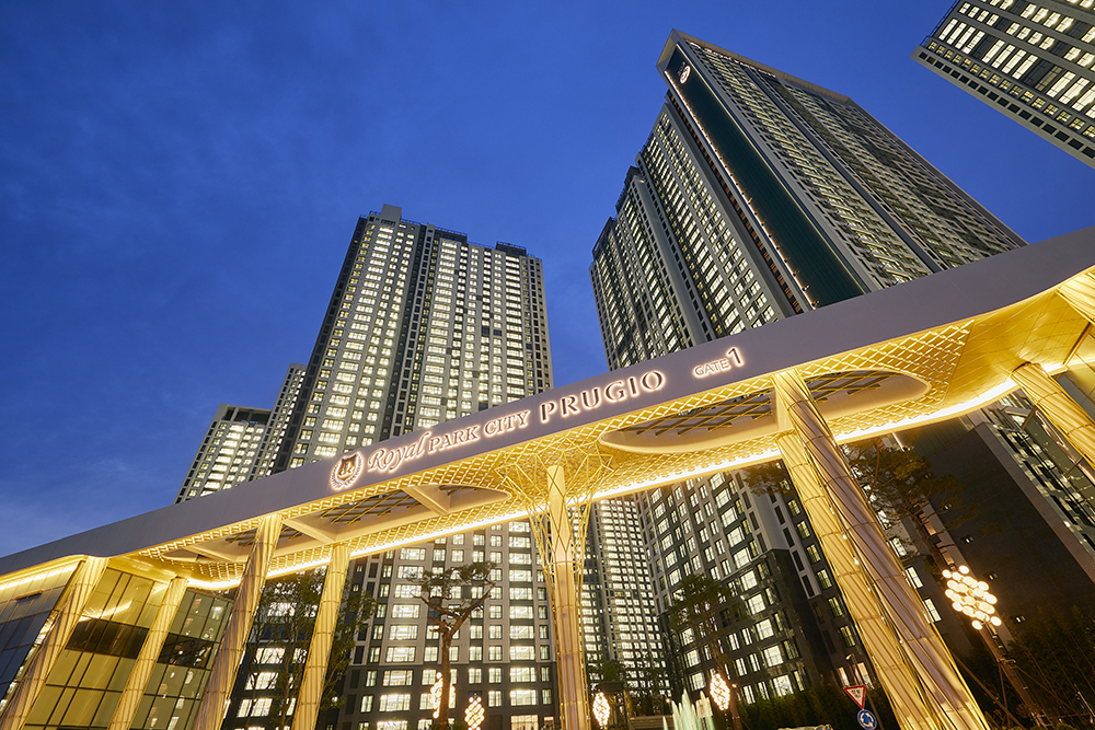 검암역 로열파크씨티 문주/사진제공=DK아시아 