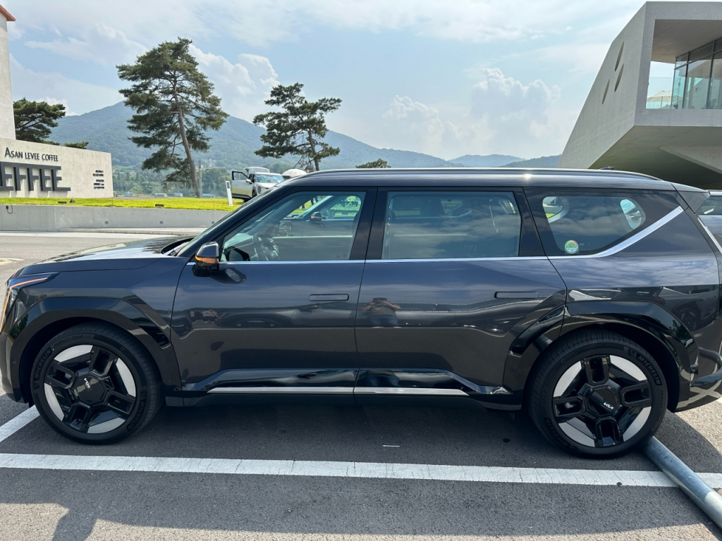 기아 EV9 어스 4WD/사진=이강준 기자