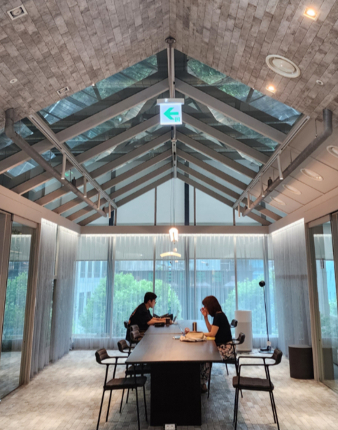 에피소드 강남 262 내 자유롭게 이용할 수 있는 공유공간/사진=배규민 기자