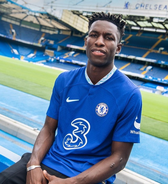 니콜라스 잭슨의 오피셜 사진. /사진=첼시 SNS